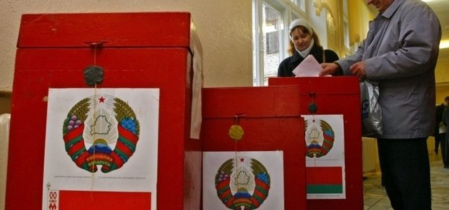 На виборах у Білорусі голосують навіть ті, хто в комі – ЗМІ