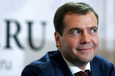 США отказались принять Медведева и говорить с ним
