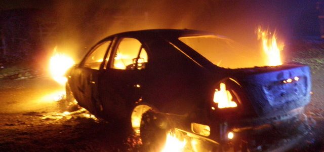 В новогоднюю ночь неизвестные во Франции подожгли 650 авто