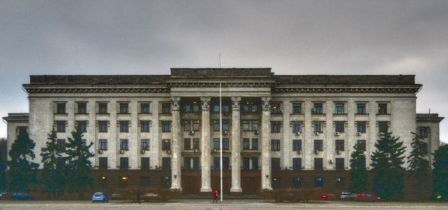 Государство не смогло вернуть Дом профсоюзов в Одессе