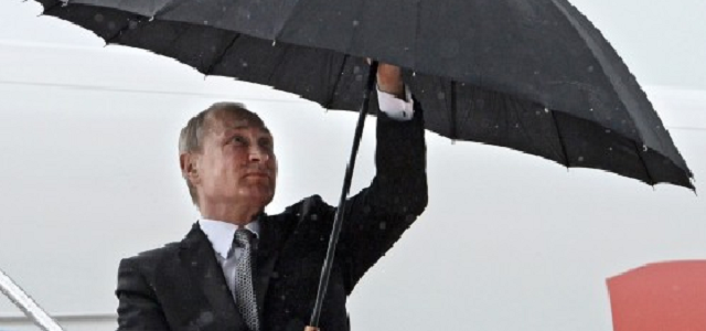 Что скрывает зонтик Путина?