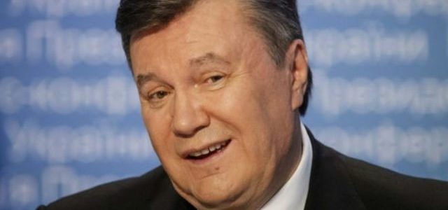 “Остановите, Вите надо выйти”: Януковича “подключили” к празднику безвиза