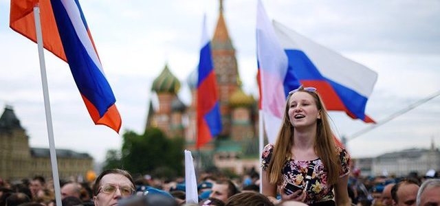 США впервые за 25 лет не поздравили РФ с Днем России