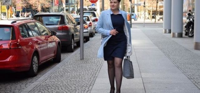 “Зарплата была шикарной”: Савченко рассказала, как работала в сексе по телефону