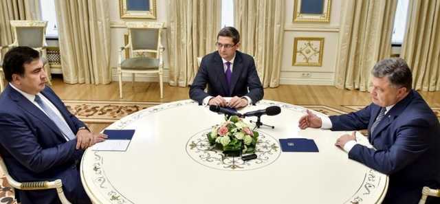 Саакашвили опубликовал открытое письмо к Порошенко и призвал его добровольно уйти в отставку