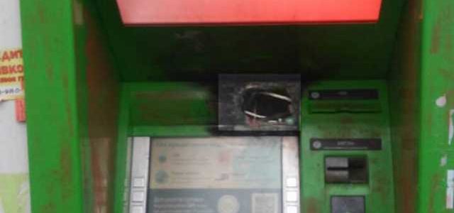 Задержаны преступники, укравшие более 1 млн гривен из банкоматов под Черниговом