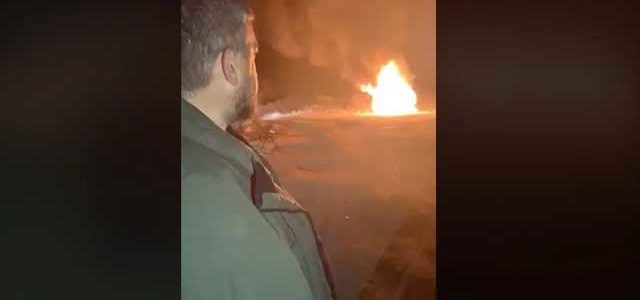 Лидер «евробляхеров» в знак протеста сжег свой Range Rover