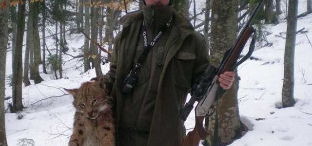 Закарпатский лесничий, убивший редкую рысь, пытается вернуться на работу через суд