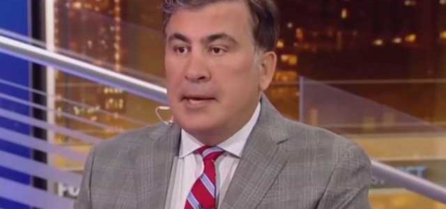 Саакашвили берет Порошенко “на слабо” и требует вернуть ему паспорт Украины