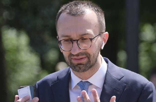 Лещенко рассказал о влиянии Коломойского на Зеленского