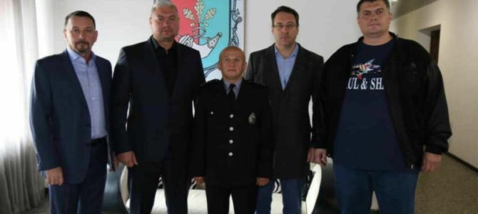Именем Зеленского: как Слуги народа в Днепропетровской области решали вопросы с полицией по Кривому Рогу