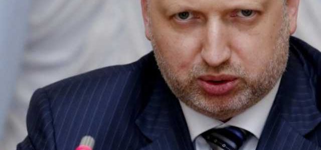 Турчинов возглавил избирательный штаб партии Порошенко