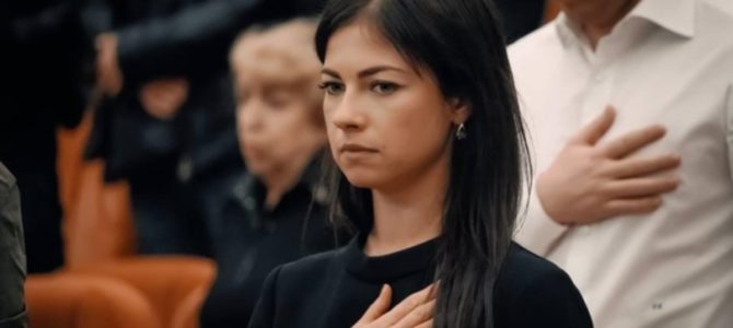 Выборы в Днепре — Екатерина Буря: оскандалилась и «забила» на свой округ
