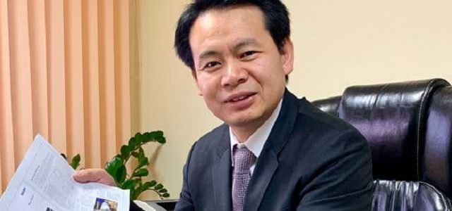 Ден Сяосю: история о том, как китайский торговец трусами с «Троещины» стал «авторитетным специалистом по импорту»