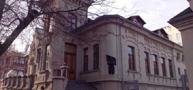 «Это не памятка архитектуры»: в Днепре продают резиденцию Брежнева
