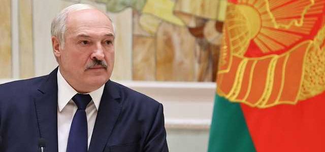 У Лукашенко нашли десяток резиденций, Tesla, Maybach и реактивный самолет