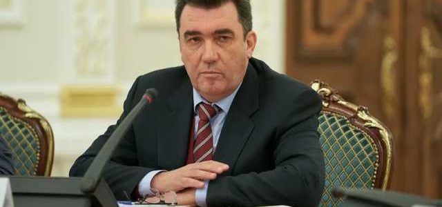 Привет «Прямому»?: Данилов удивился, куда делись активы семьи Януковича при Порошенко