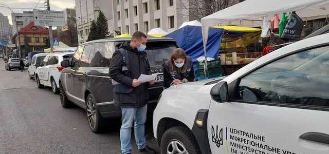 В Киеве изъяли джип у рекордсмена по числу неоплаченных штрафов