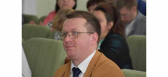 Депутату Чернігівської міськради, що втік за кордон, висунули підозру у корупції