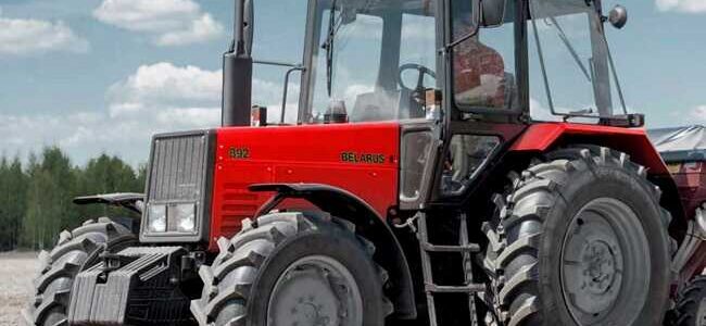 Зафіксовано чергову спробу купити трактор із Білорусі в обхід санкцій — тепер на Чернігівщині
