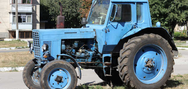 Обухів вирішив за 4,68 млн гривень купити вантажівку і трактор