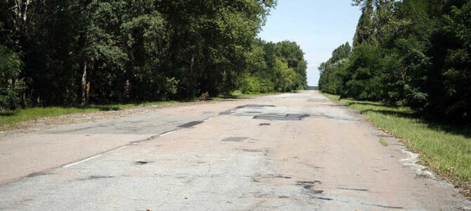 На обслуговування доріг у Чорнобильській зоні відчуження планують витратити 275 мільйонів гривень