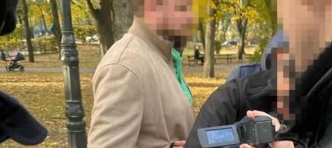 У Києві на хабарі затримали посадовця АМКУ