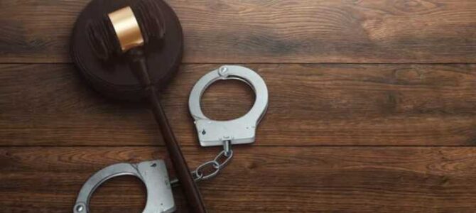 На Вінниччині суддю покарали штрафом за допомогу підсудному співмешканцю