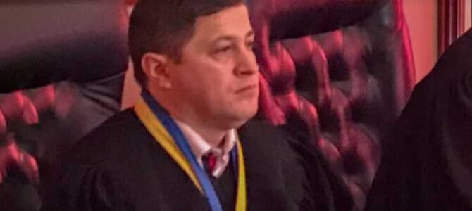 Суддю Мукачівського райсуду засуджено до 5 років позбавлення волі