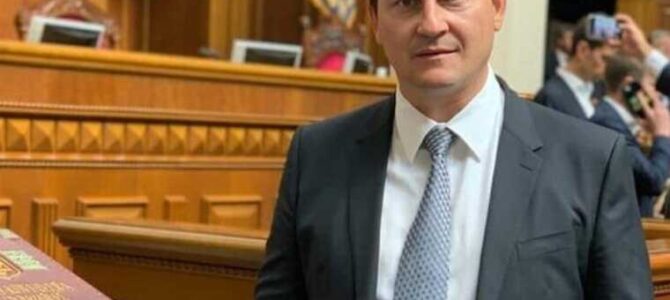 Обвинувачений у корупції нардеп Одарченко просив суд не призначати засідання, тому що надворі “літо”