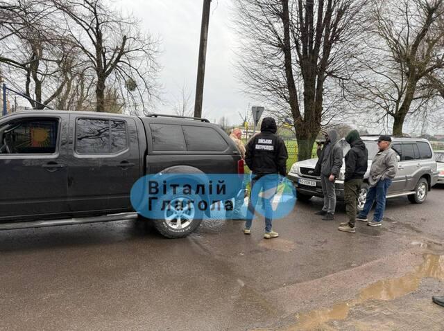 «Тил за гроші»: на Закарпатті майор торгував службою без фронту та «прикривав» порушення «Тил за гроші»: на Закарпатті майор торгував службою без фронту та «прикривав» порушення