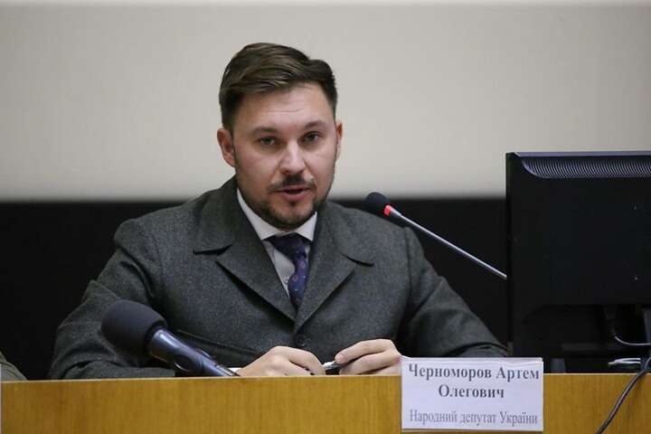 Нардеп Чорноморов задекларував 170 тисяч доларів готівкою та елітний годинник, але отримав понад мільйон гривень на оренду житла з бюджету