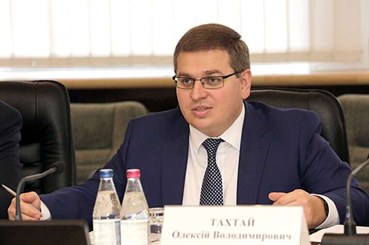 НАБУ і САП завершили розслідування справи ексдержсекретаря МВС Олексія Тахтая: йдеться про мільйонні зловживання