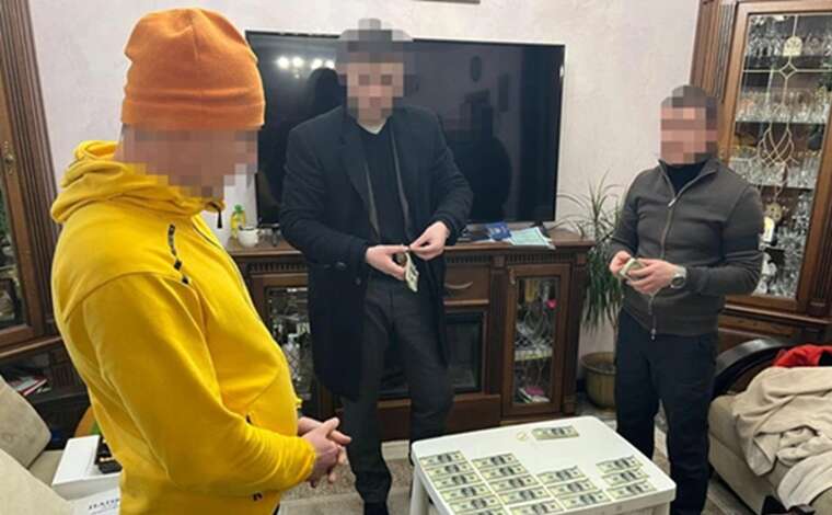 У Львівській області депутат облради та заступник мера вимагали від підприємця за «перемогу» в тендері понад мільйон гривень