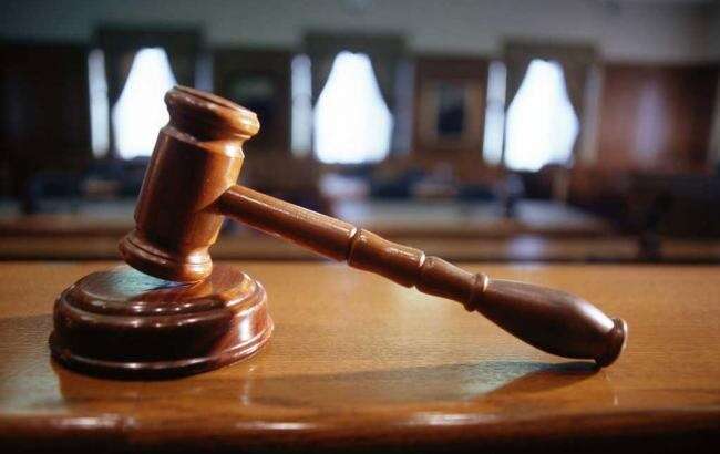 Троє юристів засуджені за спробу підкупу суддів: ВАКС виніс вирок у резонансній справі про 2 тисячі доларів “гонорару” Троє юристів засуджені за спробу підкупу суддів: ВАКС виніс вирок у резонансній справі про 2 тисячі доларів “гонорару”