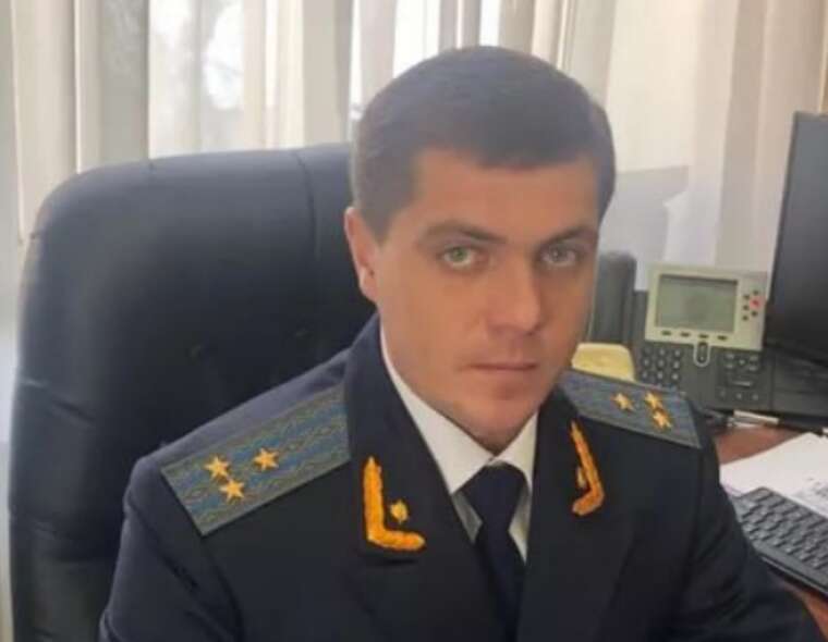 Заступник прокурора уникнув покарання за зрив справи про хабар у 100 тисяч доларів, а старший прокурор отримав догану Заступник прокурора уникнув покарання за зрив справи про хабар у 100 тисяч доларів, а старший прокурор отримав догану
