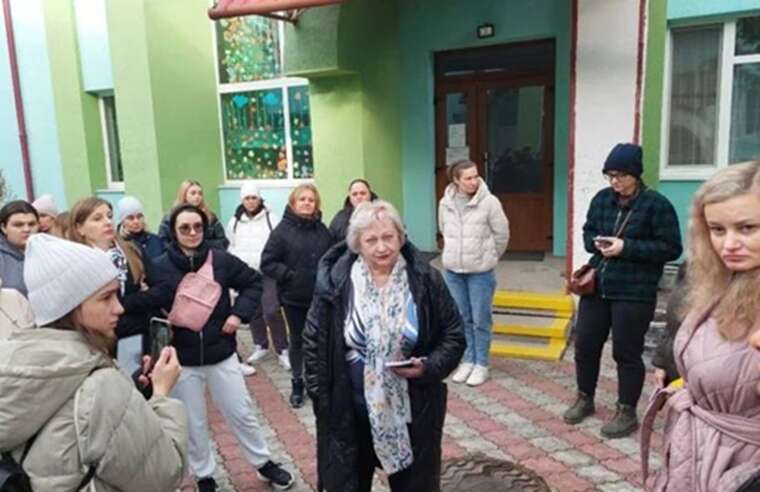 Директорка франківського дитсадка виписала доньці премій на понад 300 тисяч гривень