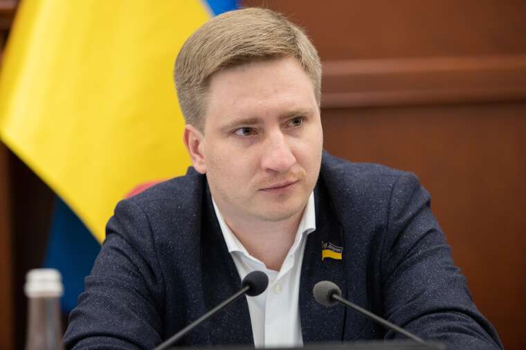 Шкода на суму майже 700 тисяч: колишньому секретарю Київради Бондаренку повідомили про підозру Шкода на суму майже 700 тисяч: колишньому секретарю Київради Бондаренку повідомили про підозру