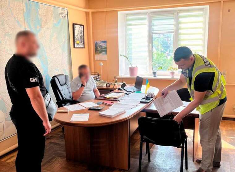 Чиновник «Київпастрансу» спустив понад мільйон на «золоті» рейки
