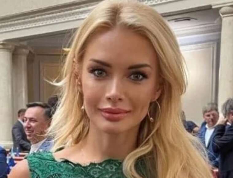 Засуджена екснардепка Ірина Кормишкіна користується розкішним Maybach, вартість якого занижено у 34 рази