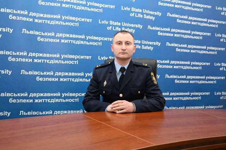 Майор ДСНС у Львові витратив всю зарплату на авто: НАЗК може перевірити його декларацію Майор ДСНС у Львові витратив всю зарплату на авто: НАЗК може перевірити його декларацію