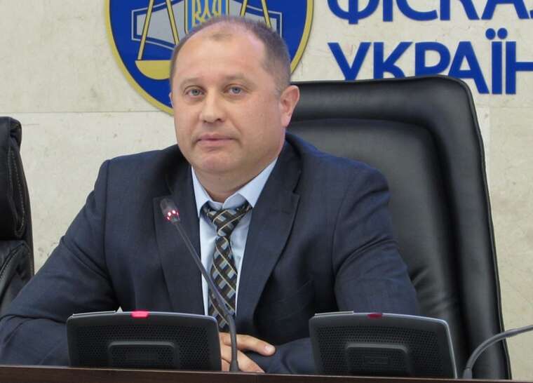 Нардеп Ткаченко і податківець Чмерук заробляють на агробізнесі через сина та колишнього помічника