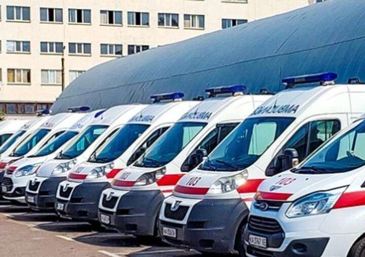 Цинічна схема: Посадовця “Київмедспецтрансу” підозрюють у розкраданні 1,9 мільйона гривень на закупівлі запчастин для “швидких”