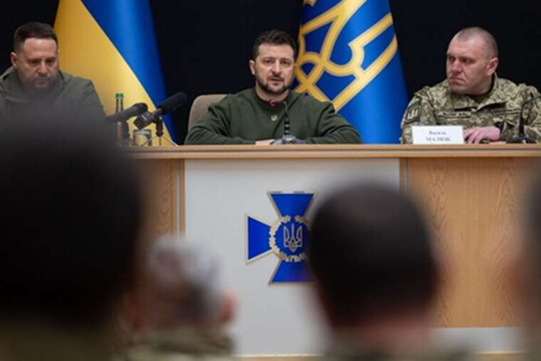 За тиждень до відставки Єрмак вимагав звільнення Малюка через те, що той “проґавив” операцію НАБУ, – ЗМІ