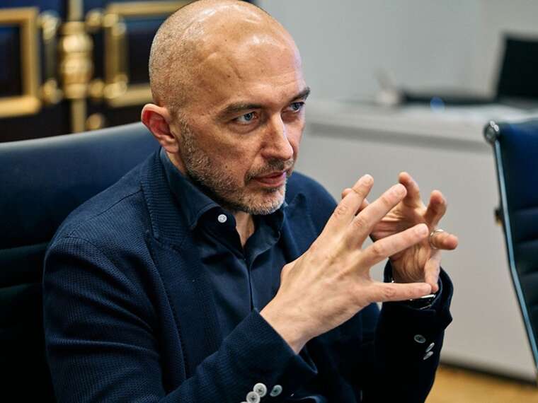 Хитається крісло під головою НБУ: Андрій Пишний ризикує втратити посаду через “Міндічгейт” та тиск на банки