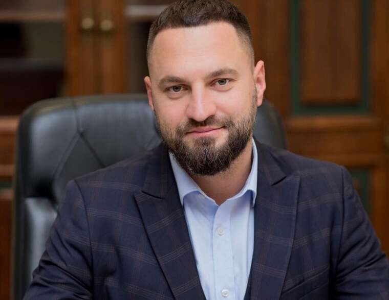 Обшуки та сумнівні декларації: кандидат на голову митниці Меньшиков незадекларував будинки на 13 мільйонів гривень