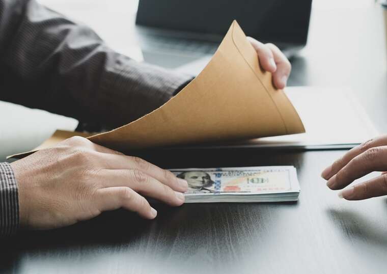 НАБУ: Керівництво райсуду на Одещині заробило понад 3 мільйони доларів на схемі для ухилянтів НАБУ: Керівництво райсуду на Одещині заробило понад 3 мільйони доларів на схемі для ухилянтів