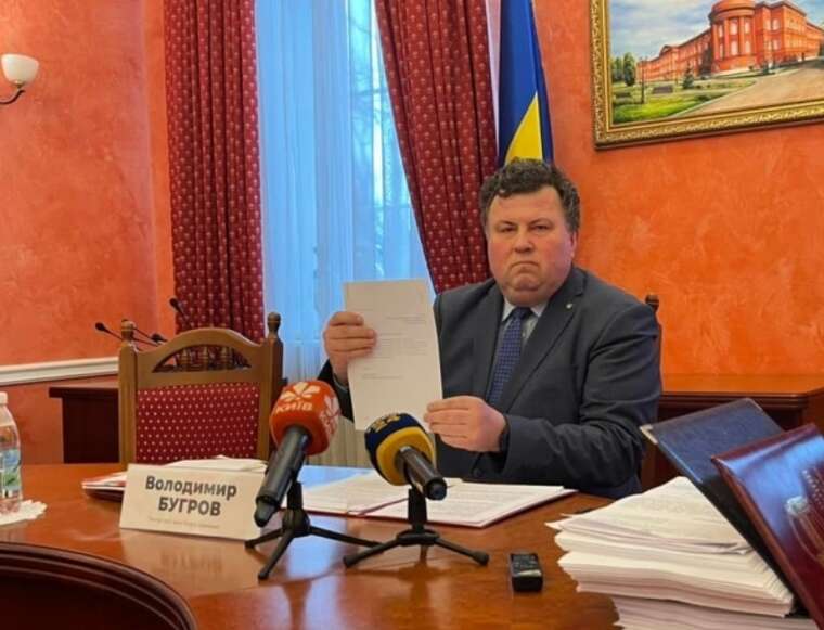 Суд визнав ректора КНУ Володимира Бугрова винним у корупційному правопорушенні через незадеклароване авто