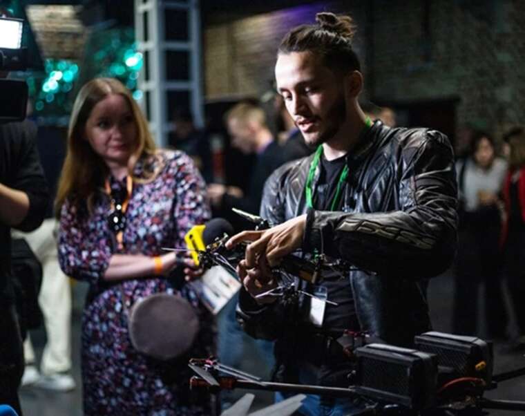 Vyriy Олексія Бабенка: скільки колишній продавець фаєр-шоу вкрав на постачаннях дронів для армії?