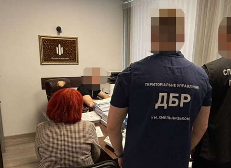 Таємно «призивали» та видаляли з розшуку: на Вінниччині викрили працівників ТЦК, які змінювали дані в базі «Оберіг»